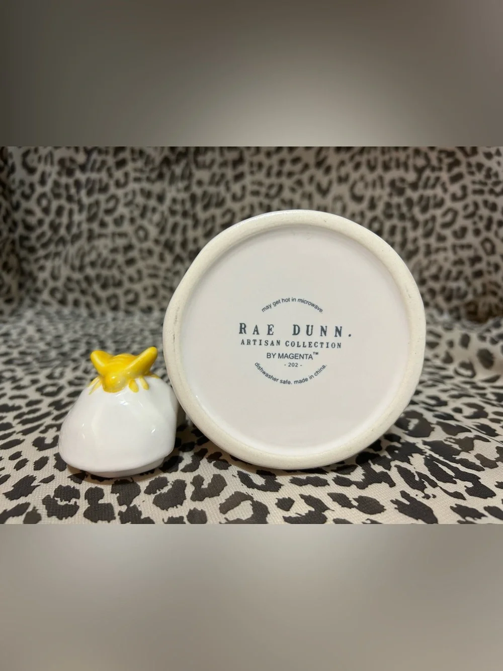 Rae Dunn Honey Pot w/Wooden Dipper